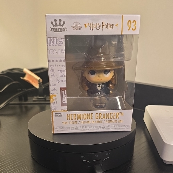Funko Brown Accent Decor Figure - Picture 1 of 5